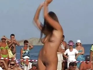 Mamada de labios con grandes tetas saltó peliculas completas xxx español inmediatamente sobre un chico lindo para chuparle la polla
