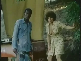 Bunny es para ti !!! Masturbación xxx español subtitulado casera de coño mojado