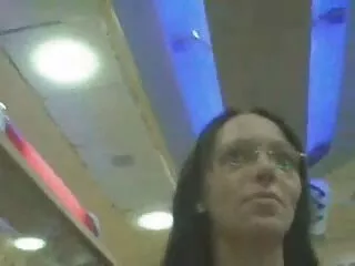 Chica de ébano le pide un autógrafo a un deportista y folla con él pormo gay en español