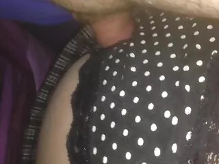 La filmación de porno no profesional pono en castellano condimenta todo el gangbang
