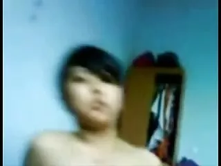 Vídeo porno de como la chica se lava en la ducha y se acaricia, lesbianas espanolas llevándose al orgasmo
