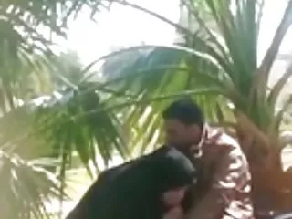 La femme fatale se acostó espontáneamente con pornografía en castellano un hombre