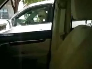 La joven Sasha se masturba el jugoso videospornoenespañol coño
