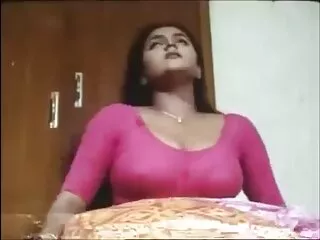 Belleza sin bragas en porno de español público