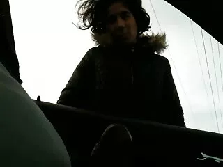 Los jóvenes latinos primero jugaron un poco traviesos entre ellos, y luego se les unió un chico de uno de ellos, quien inmediatamente le sacó el pene y ellos voluntariamente se lo llevaron videos x castellano a la boca a su vez.