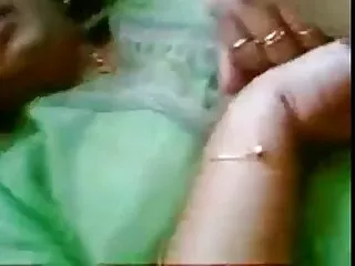 Enorme polla en apretado COÑO Caliente morena porno español con argumento